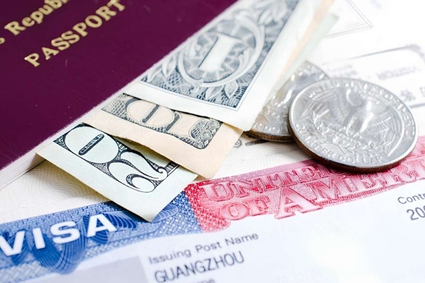 làm visa đi Mỹ mất bao nhiêu tiền