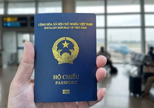 Cách xử lý khi visa Mỹ còn hạn nhưng hộ chiếu hết hạn